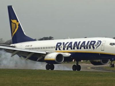 Ryanair воюет за стоячие места в самолетах - В Мире