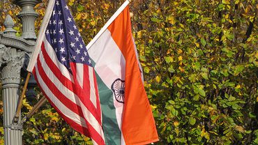 Индия оставит консульства США без дешевого алкоголя из-за скандала