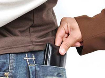 Каждый десятый латвиец готов на воровство чтобы обеспечить семью - Литва и страны Балтии