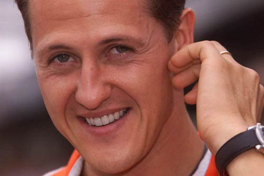 В Mercedes GP Михаэлю Шумахеру достался несчастливый номер - Культурные и спортивные мероприятия