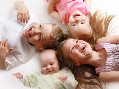 В литовских семьях должно быть 3-4 ребенка, иначе всех ждет нищенская пенсия - Литва и страны Балтии