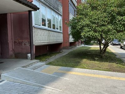 Когда будут установлены скамейки у дома Драугистес, 23? - В Висагинасе