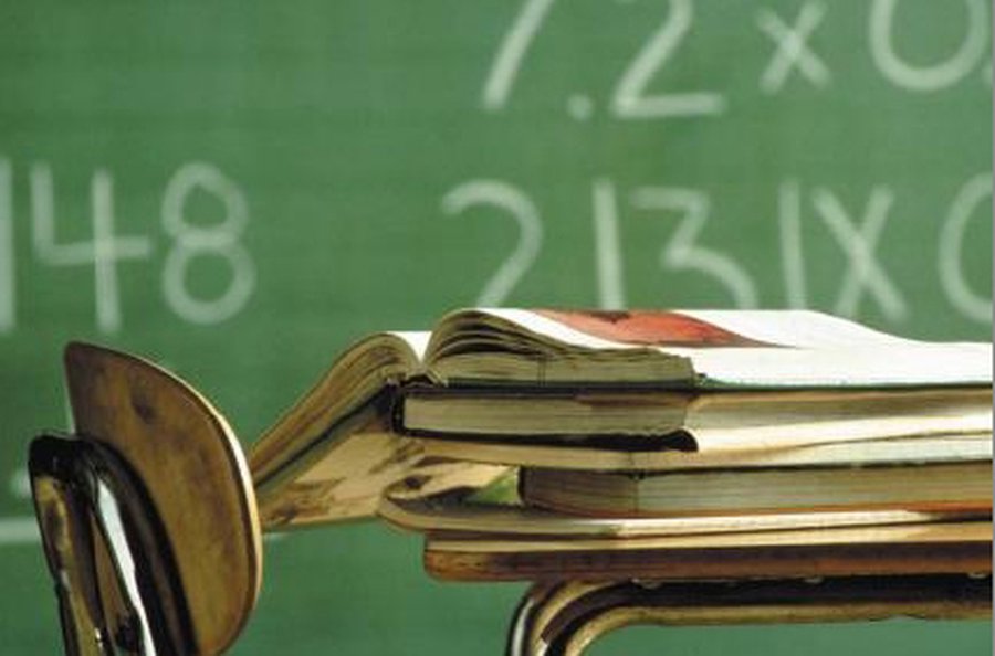 Что ищет он в краю далеком? Что кинул он в краю родном? - В Висагинасе