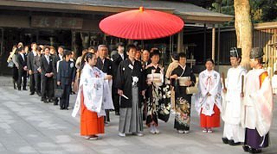 В Японии появились фирмы, предоставляющие «фальшивых» родственников на свадьбу – для статуса - Хобби, отдых и развлечения