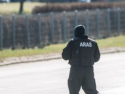 Pranešta apie bombą Vilniaus Santaros gimnazijoje - Lietuva ir Baltijos šalys