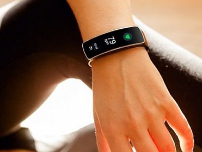 Как может решаться вопрос с приобретением браслетов GSM? - В Висагинасе