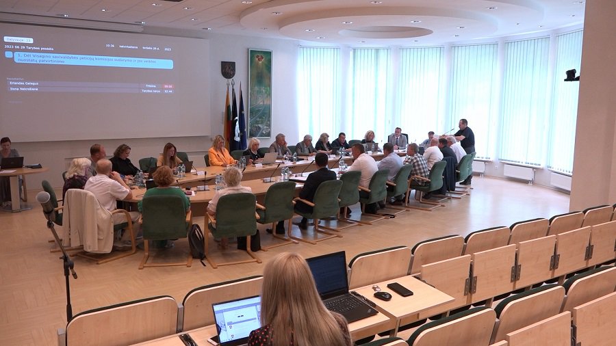 Могут ли руководители бюджетных учреждений Висагинсаса участвовать в заседании Комитетов без разрешения мэра? (видео) - В Висагинасе