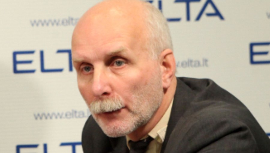 

Сигнатор Роландас Паулаускас: «Евросоюз - структура далеко не демократическая»
 - В Мире