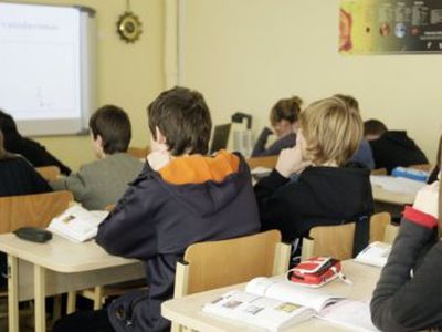В связи с новым Законом об образовании — нарушения в русских школах
 - Литва и страны Балтии