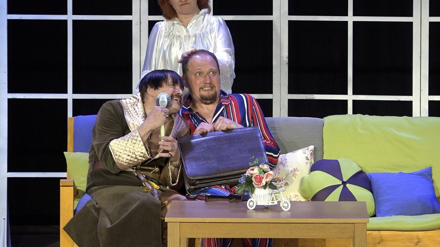 В театре "Синяя птица" очередная громкая премьера (видео) - В Висагинасе