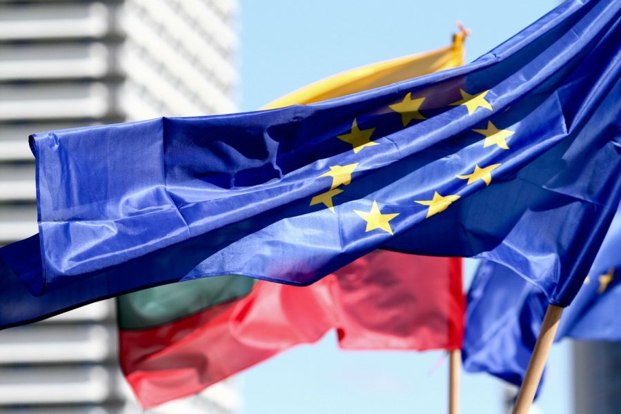 Долг экономной Литвы рос быстрее, чем у других стран Европы - Литва и страны Балтии