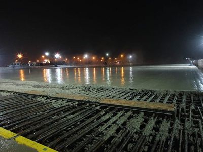 Завершены работы по бетонированию фундаментной плиты могильника - В Висагинасе