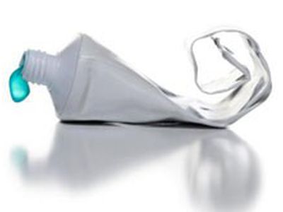 Первый тюбик для зубной пасты появился 112 лет назад - Хобби, отдых и развлечения