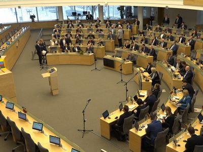 Сейм Литвы лишил Саулюса Сквернялиса парламентской неприкосновенности - Литва и страны Балтии