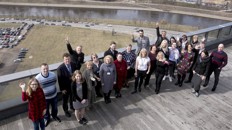 Репетиция 100-летия: 98-й день рождения ЭЛЬТА праздновала между небом и землей - Литва и страны Балтии