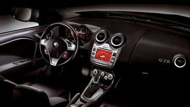 Эскизы хэтчбека Alfa Romeo Milano GTA