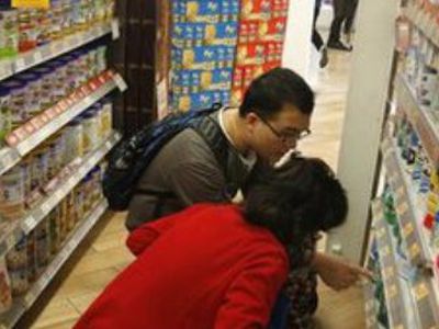 Австралийский магазин ввел плату за разглядывание продуктов - В Мире