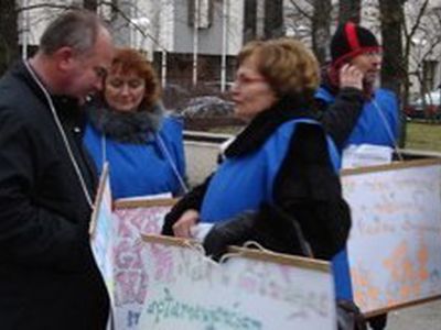 Литовские учителя наметили первую акцию протеста на 11 сентября - Литва и страны Балтии