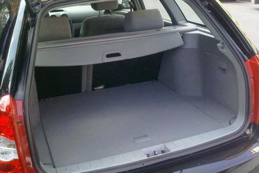 В Германии пенсионер забыл внучку в багажнике автомобиля - Хобби, отдых и развлечения