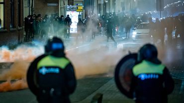 Nyderlanduose vėl kilo didelės riaušės, suimta 150 žmonių