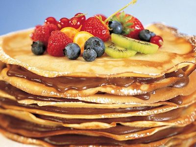 Похудеть на блинах? Как отметить Масленицу и не испортить фигуру - Наука и здоровье