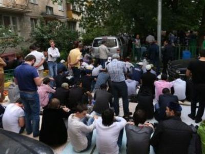 Лагеря для нелегалов откроют по всей России - В Мире