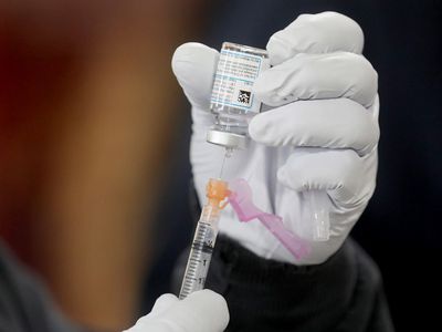 В Литву прибыла четвертая партия прививок от COVID-19 - Литва и страны Балтии