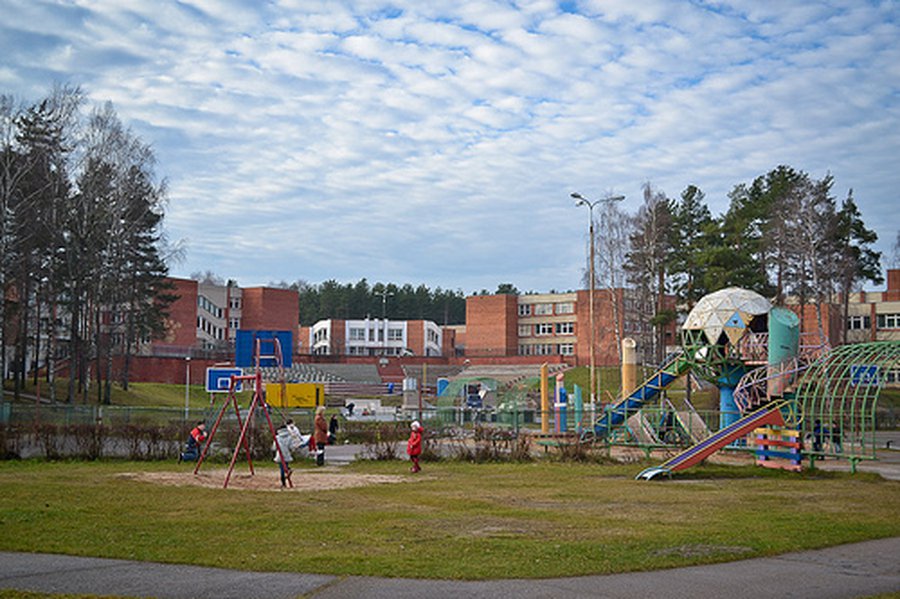  Небезопасные детские площадки                                                                                                                 - Происшествия и криминал