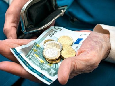 Премьер: довольно сложно принять решение о накоплении пенсии - Литва и страны Балтии