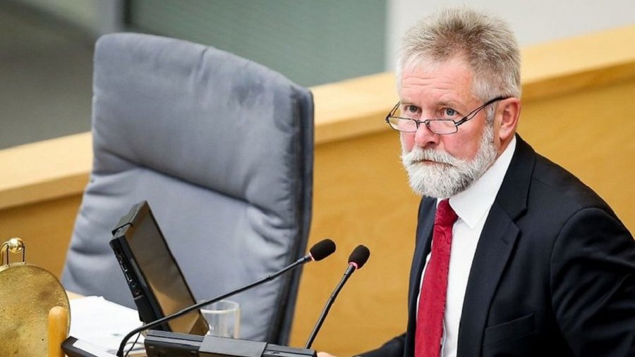 Член Сейма А. Сисас предлагает совершенствовать Закон об общественных закупках - Литва и страны Балтии