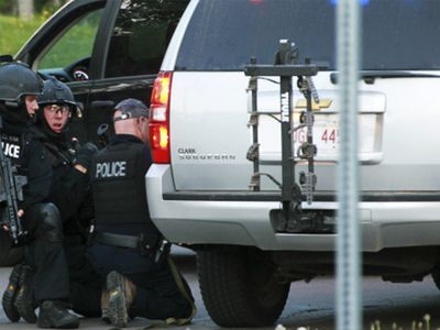 Стрельба в Канаде: трое полицейских убиты - Происшествия и криминал