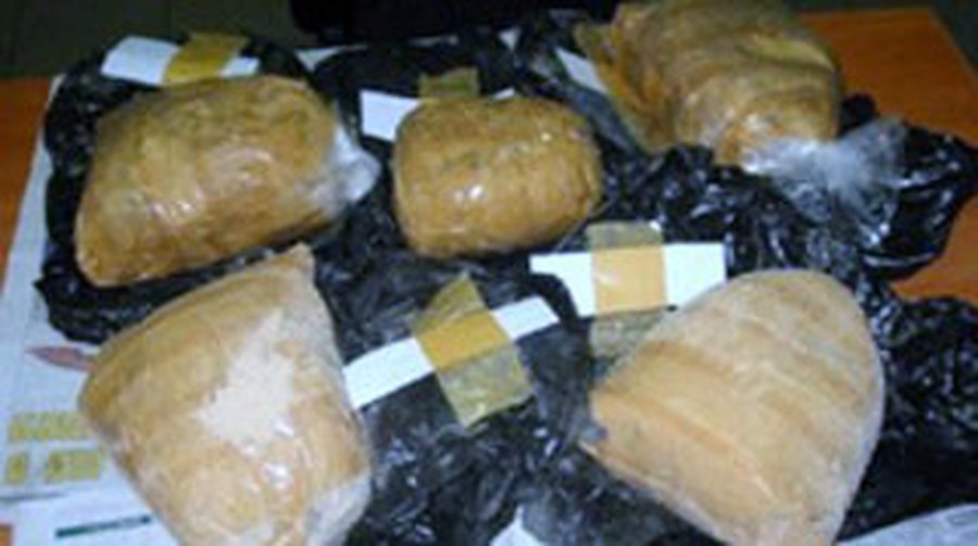 Албанского дипломата задержали в Турции с 65 кг героина - В Мире