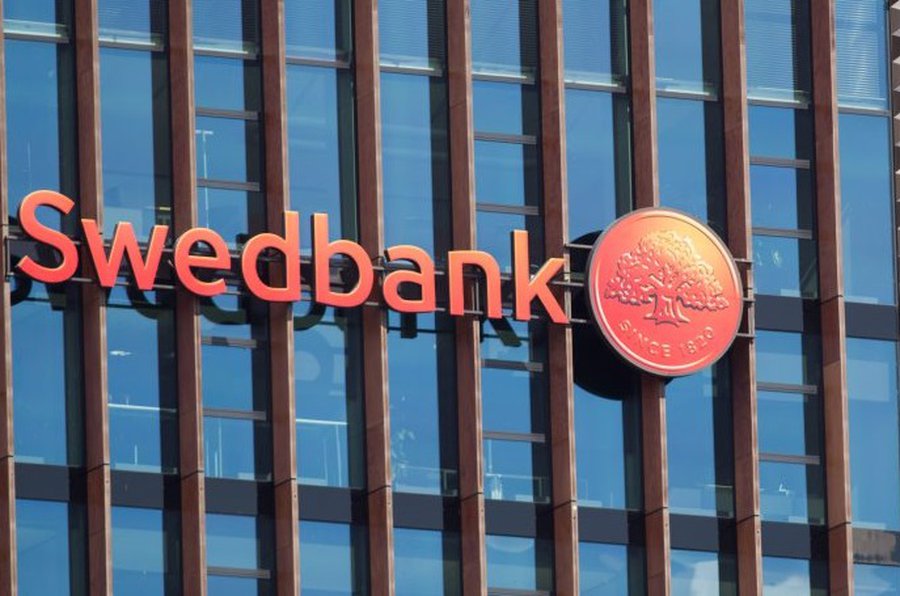 Naktį - laikini „Swedbank“ banko paslaugų trikdžiai - Lietuva ir Baltijos šalys