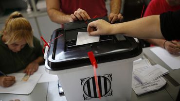 В Каталонии завершился референдум о независимости области, который Мадрид так и не признал