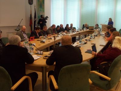 Идет заседание совета. Страсти накаляются - В Висагинасе