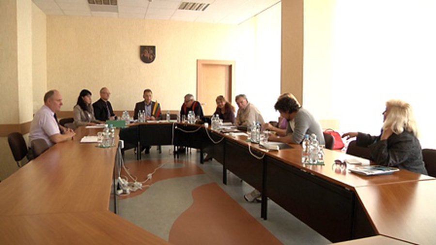 Депутаты готовятся к сентябрьскому заседанию - В Висагинасе