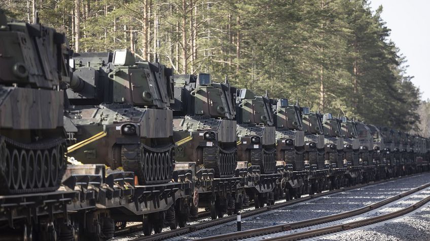 В Литву прибыли дополнительные американские артиллерийские системы "Paladin"