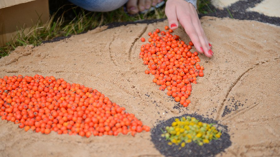 Приглашаются желающие делать цветочные ковры - В Висагинасе