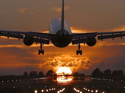 Евросоюз готовится запретить европейским авиакомпаниям полеты в Крым - В Мире