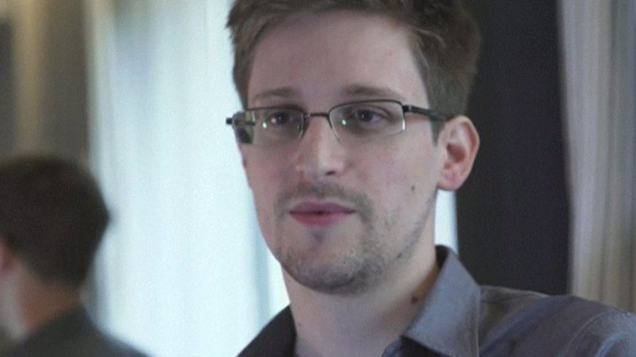 Сноуден попросил продлить срок временного убежища в России - IT новости