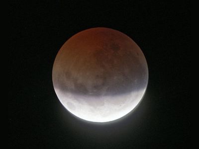 Сегодня – лунное затмение. Но висагинцы его не увидят - Это интересно