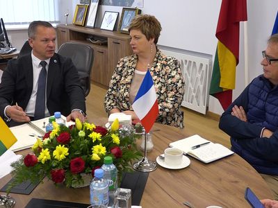 Продолжается сотрудничество Висагинаса с французским городом Ош (видео) - В Висагинасе