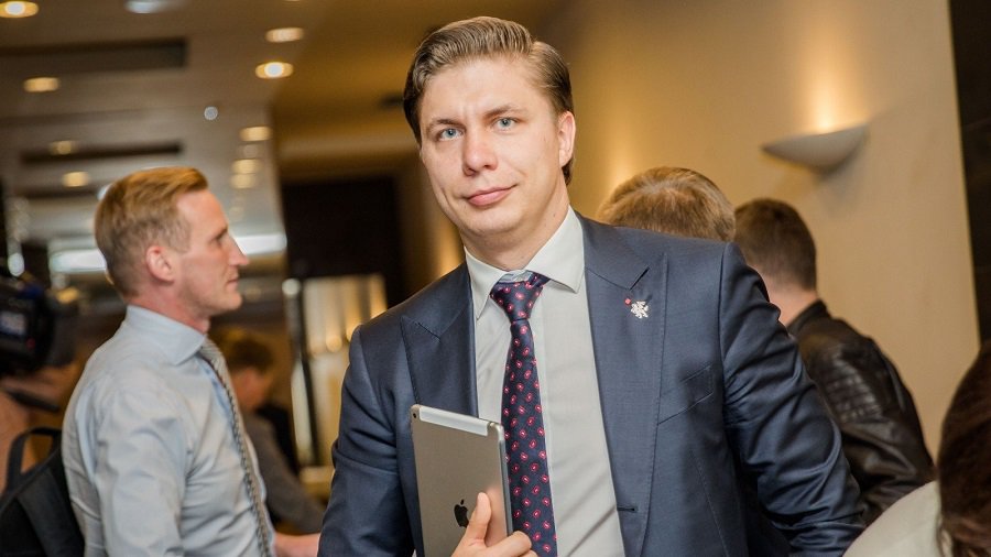 Необходимый стаж работы для получения пенсии составит 35 лет - Литва и страны Балтии