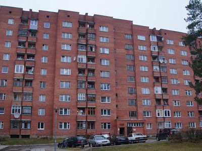 Горячая линия: кто отвечает за  ремонт здания по ул. Ветерану, 22 - В Висагинасе