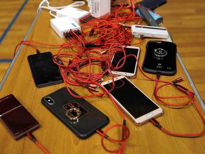 Эксперт рассказал, почему нельзя оставлять смартфон заряжаться на ночь - IT новости