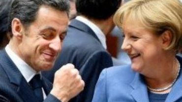Сегодня Меркель и Саркози начнут спасение еврозоны
                                                                