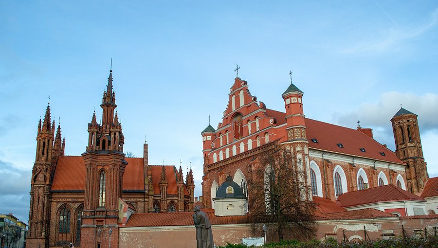 Службы с верующими в Литве возобновляются в среду - Литва и страны Балтии