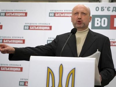 Турчинов: Рада инциирует роспуск парламента Крыма - В Мире