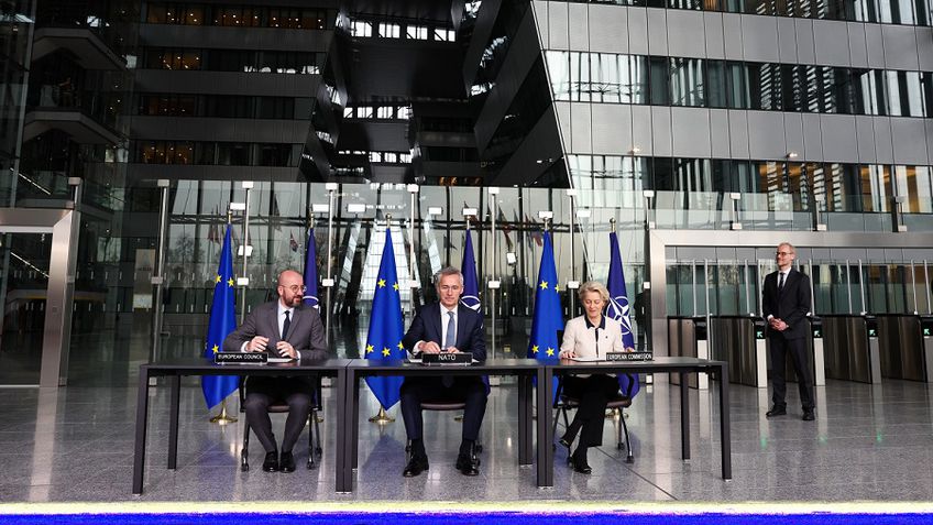 NATO ir ES pasirašė deklaraciją dėl glaudesnio bendradarbiavimo