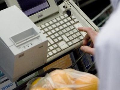 Торговым центрам нужны кассиры и консультанты - Литва и страны Балтии